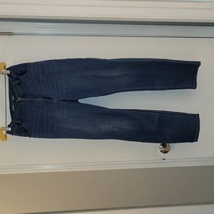 Old Navy Wow High-Rise Straight Jeans, Size 16, Medium Wash